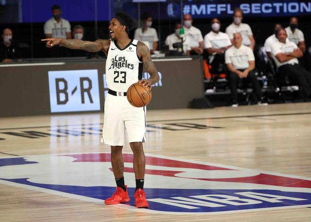 球场暴力事 球场暴力事