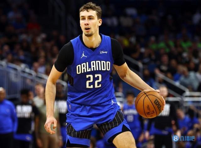 后卫在挡拆 后卫在挡拆